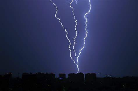 Fire caused by lightning displaces 10 N.J. residents