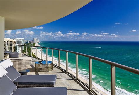 St. Regis Bal Harbour Resort: Golden Palate® Oceanfront Luxury in Miami ...