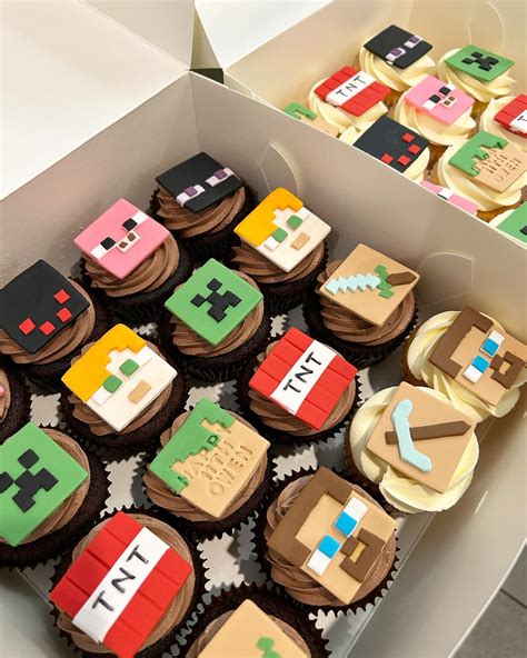 Minecraft cupcake – Runaway Cupcakes