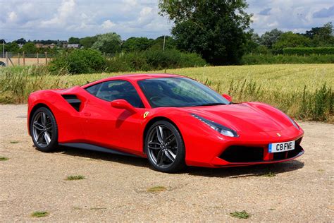 Ferrari 488 GTB (2016 - ) Photos | Parkers