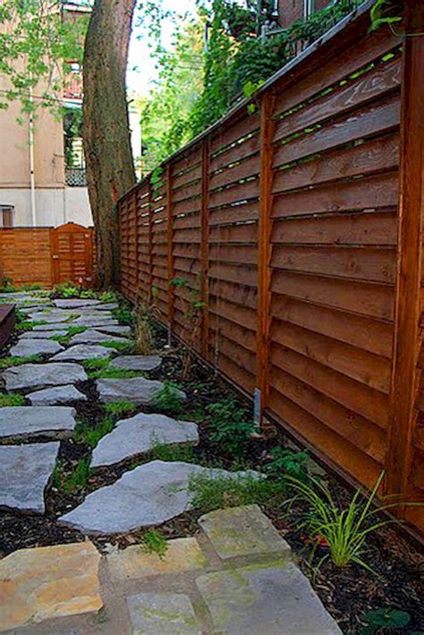 Awasome Cheap Privacy Fence Ideas For Backyard 2022