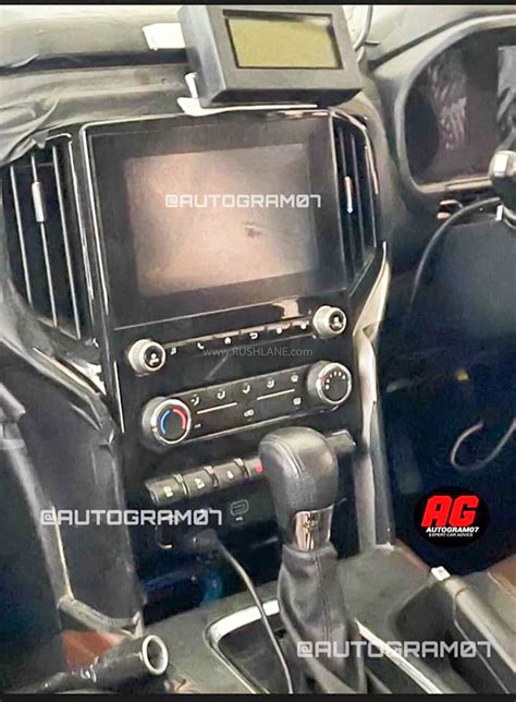 2022 Mahindra Scorpio Spied With Dual Tone Black, Brown Leather Seats