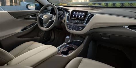 2020 Chevy Malibu Interior | Leman's Chevrolet City