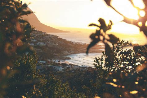 A Guide to Cape Town Beaches: Must-Visit Spots for Ocean-Lovers