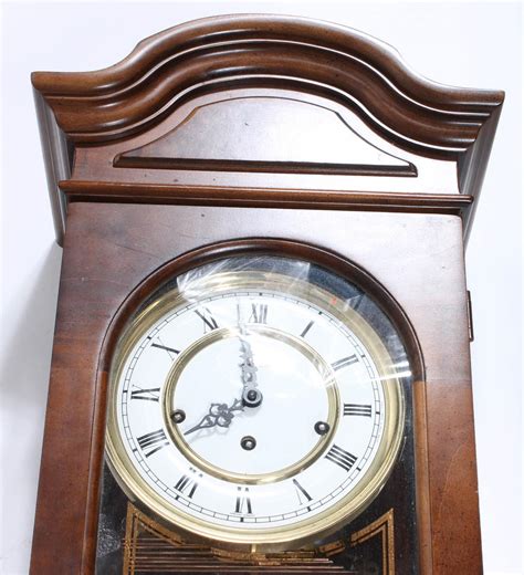 Vintage Howard Miller Pendulum Wall Clock | EBTH