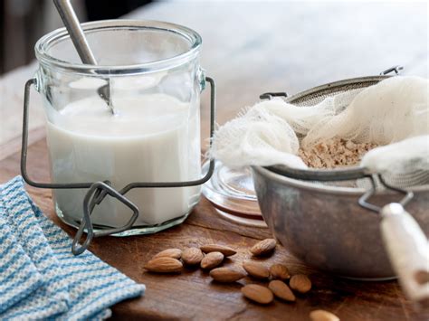 Recipe: Homemade Almondmilk | Whole Foods Market