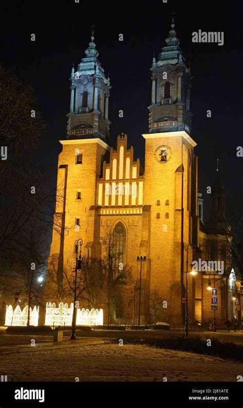 Poznan Cathedral vertical at night - Poznan, Poland Stock Photo - Alamy