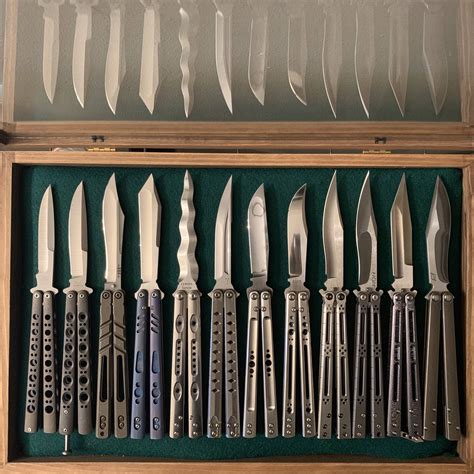 The Balisong Collection : knives