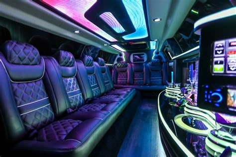 VIP Limo Service: Rolls Royce Phantom Stretch Limo