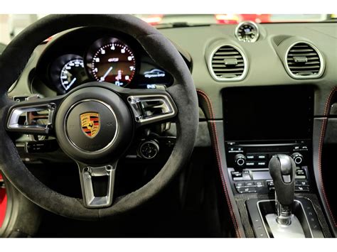 2021 Porsche Cayman: 36 Interior Photos | U.S. News