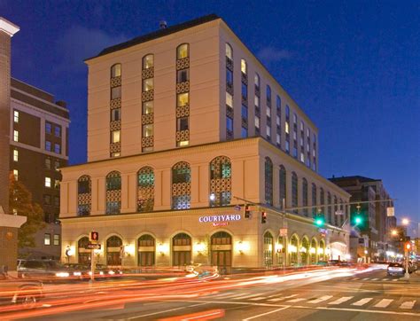 Courtyard by Marriott Stamford Downtown - Discover Stamford