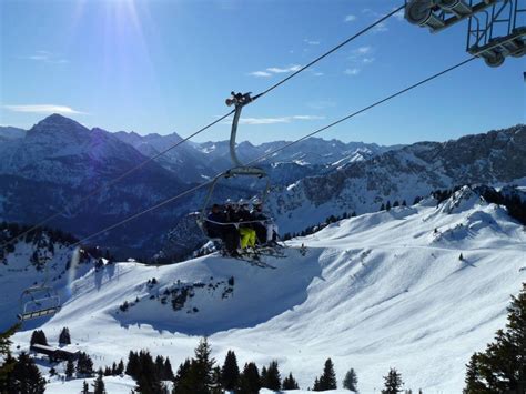 Ski resort Hahnenkamm – Höfen/Reutte - Skiing Hahnenkamm – Höfen/Reutte