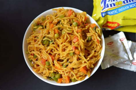 Vegetable Masala Maggi|Mumbai Street Style Veg Masala Maggi - Indian ...