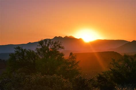 Four Peaks Sunrise, AZ is beautiful : phoenix