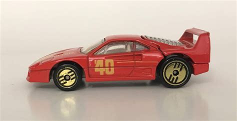 Ferrari F40 Hot Wheels - dReferenz Blog