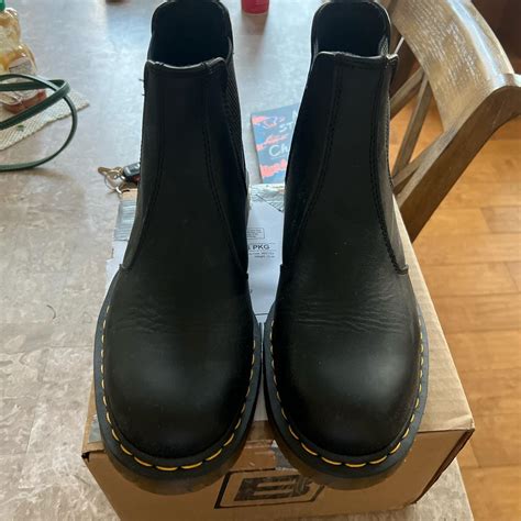 Doc Martens Chelsea Boots NO box Men’s Size 10 - Depop