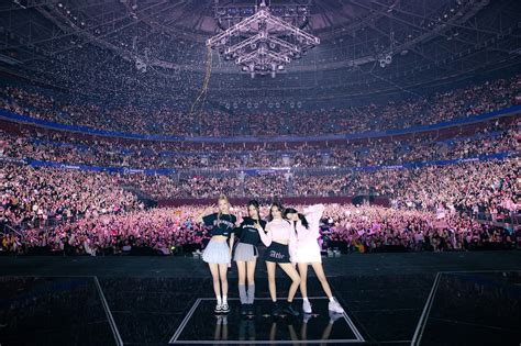 Giới trẻ mạnh tay chi 20 triệu đồng để săn vé concert Blackpink