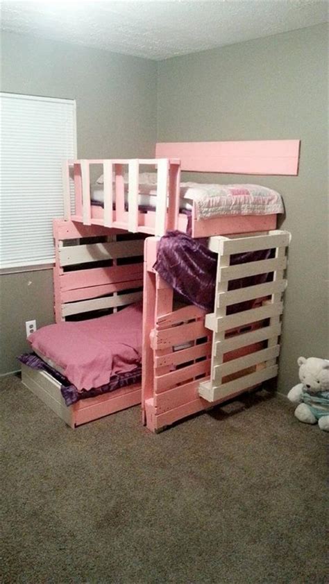 Pallet Furniture: 10 Ideas to Reuse Old Pallets | 101 Pallets