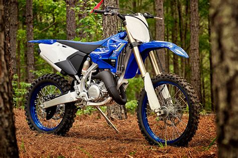 All New 2020 Yamaha YZ125X Two-Stroke Released - Dirt Bike Test