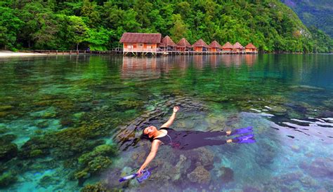 Coast of Paradise: Pantai Ora, Maluku Tengah