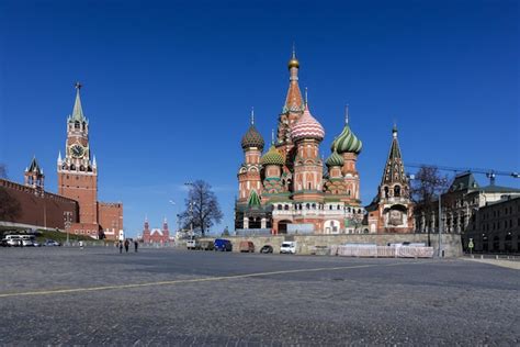 Premium Photo | Moscow kremlin and red square