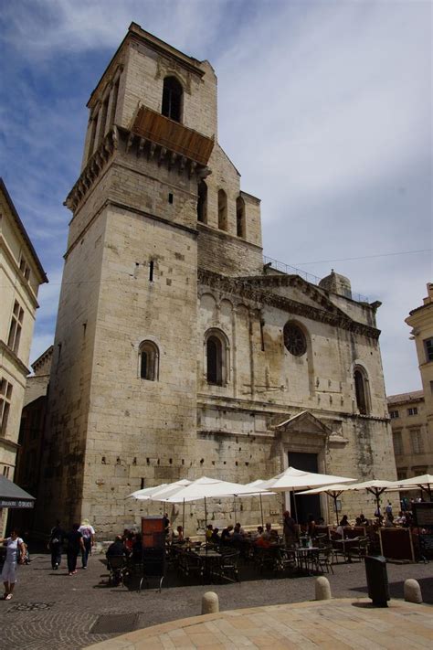 Nimes Cathedral (Nîmes, 1882, 17th century) | Structurae