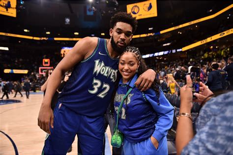 Karl-Anthony Towns' Girlfriend Jordyn Woods Helped Him Process His ...