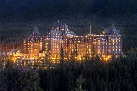 What's the Fairmont Banff Springs Hotel REALLY Like?