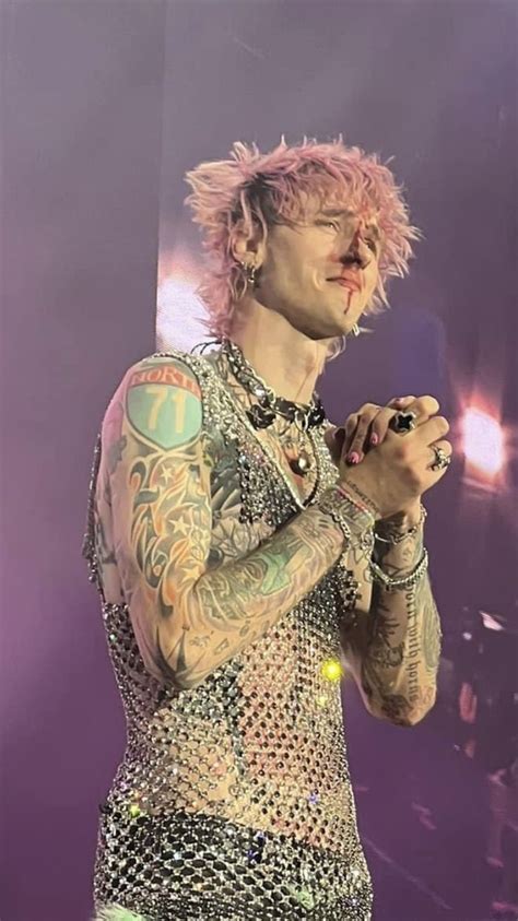 Pin by Anita Czinege on MGK🎸 in 2023 | Mgk, Hottest guy ever, Celebrity ...