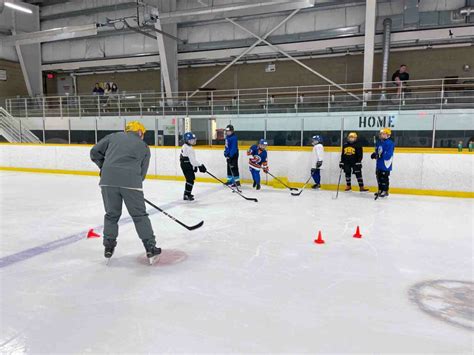 Hockey Camps – Coach Enio