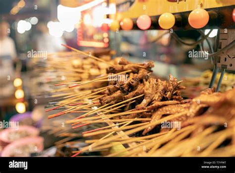 Street food in Kuala-Lumpur Stock Photo - Alamy