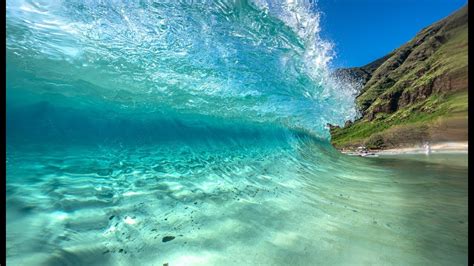 INSANE crystal clear waves - YouTube