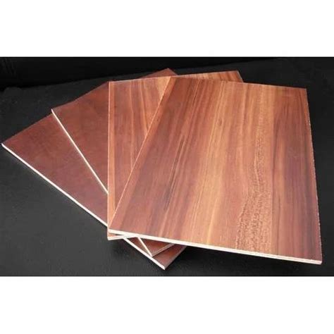 Laminated Plywood Board, Thickness: 2-25 mm at Rs 40/square feet in ...