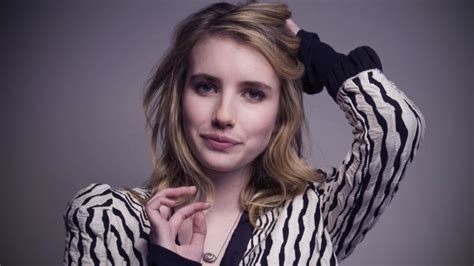 Emma Roberts Blonde Hair HD Wallpaper - WallpaperFX