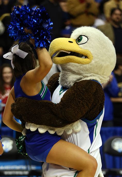 Florida Gulf Coast University: This Year's Cinderella Story In 10 Shots ...