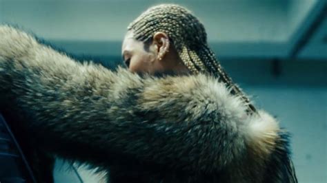 The fur coat of Beyoncé in Lemonade | Spotern