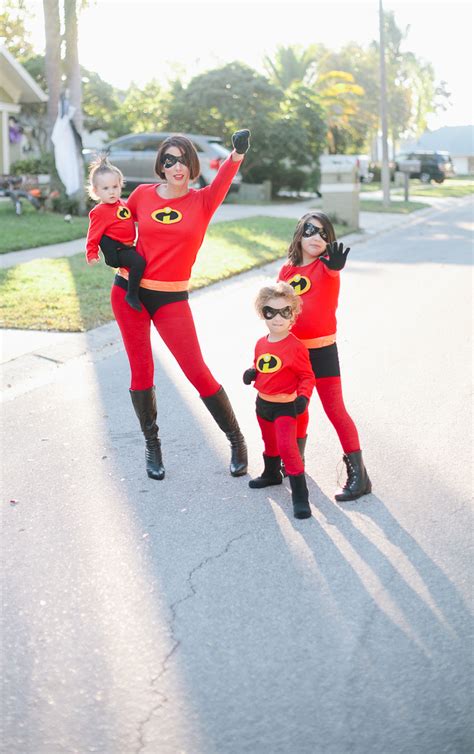 DIY-Incredibles-Costume-Fresh-Mommy-Blog-211 - The Idea Room