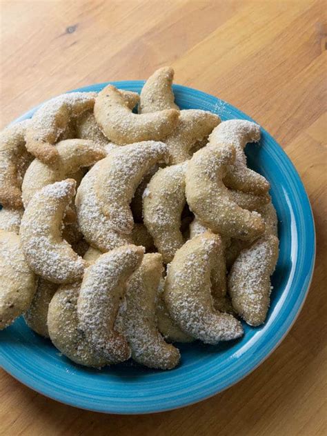 Vanillekipferl (German Vanilla Crescent Cookies) | Plated Cravings