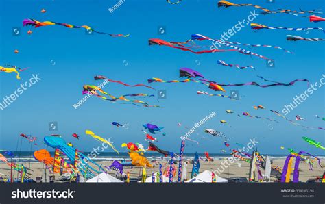 35,487 Kite Festival Images, Stock Photos & Vectors | Shutterstock