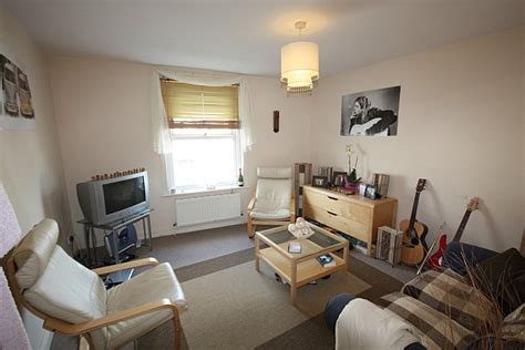 Bournemouth Rooms: Room to Rent in Bournemouth Town Centre