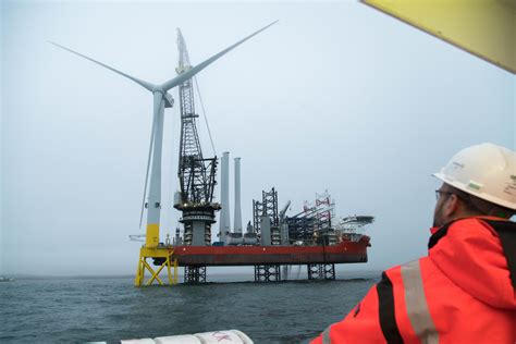 WATCH: Time-lapse of first Aberdeen Offshore Wind Farm turbine ...