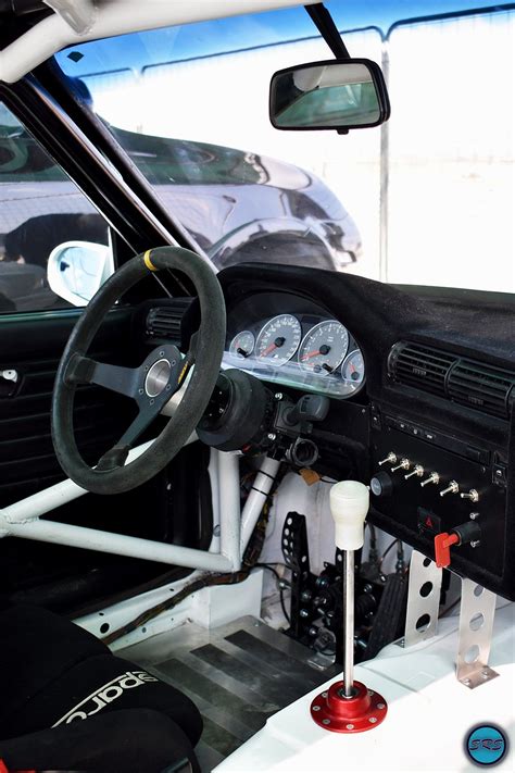 Bmw e30 interior | Motori, Corsa