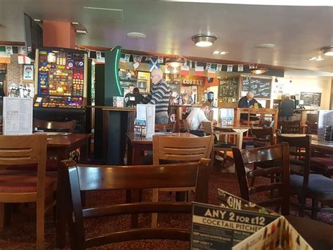 JD WETHERSPOON THE SIR NORMAN RAE, Shipley - Restaurant Reviews, Photos ...