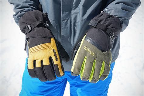 Best Snowboarding Gloves Of 2020 – Stay Warm & Dry