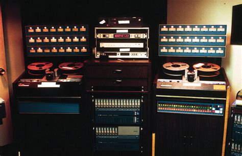 Analog vs. Digital Recording | Performer Mag