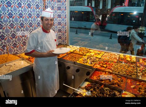 Türkei, Istanbul, Sultanahmet, Divan Yolu, Baran Restaurant Stock Photo ...