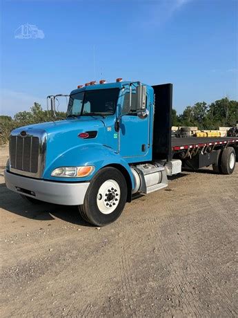 2009 PETERBILT 335 For Sale in Romulus, Michigan | TruckPaper.com