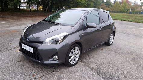 TOYOTA YARIS d'occasion 1.5 HYBRID 100H 75 STYLE BVA Voisins le ...