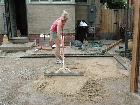 Building Steps with Concrete Pavers