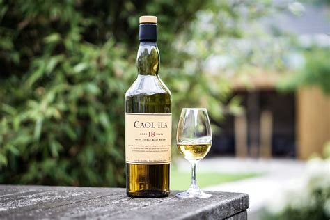 Review: Caol Ila 18 year old - Whiskylifestyle